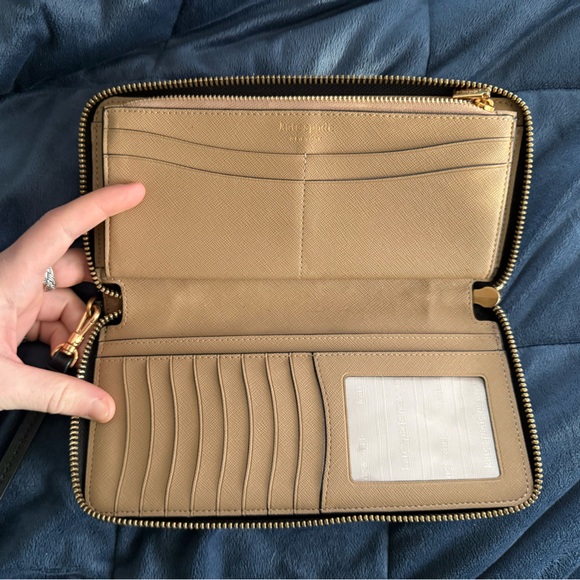 Kate Spade Beige and Black Zip Wallet - Picture 3 of 4